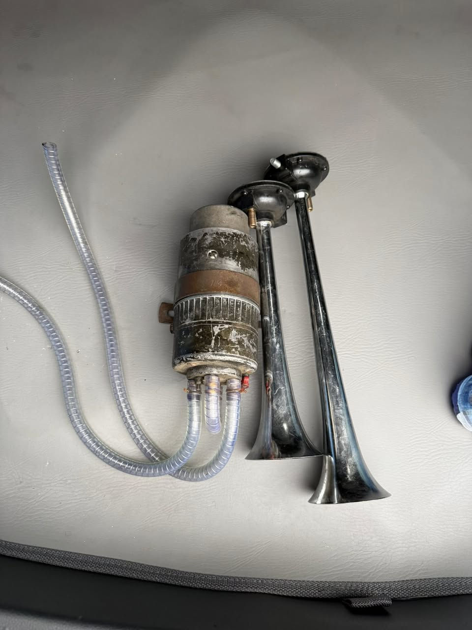 سلام وعليكم براد بواقه سوري او موطور عفريت جبير 
***********
