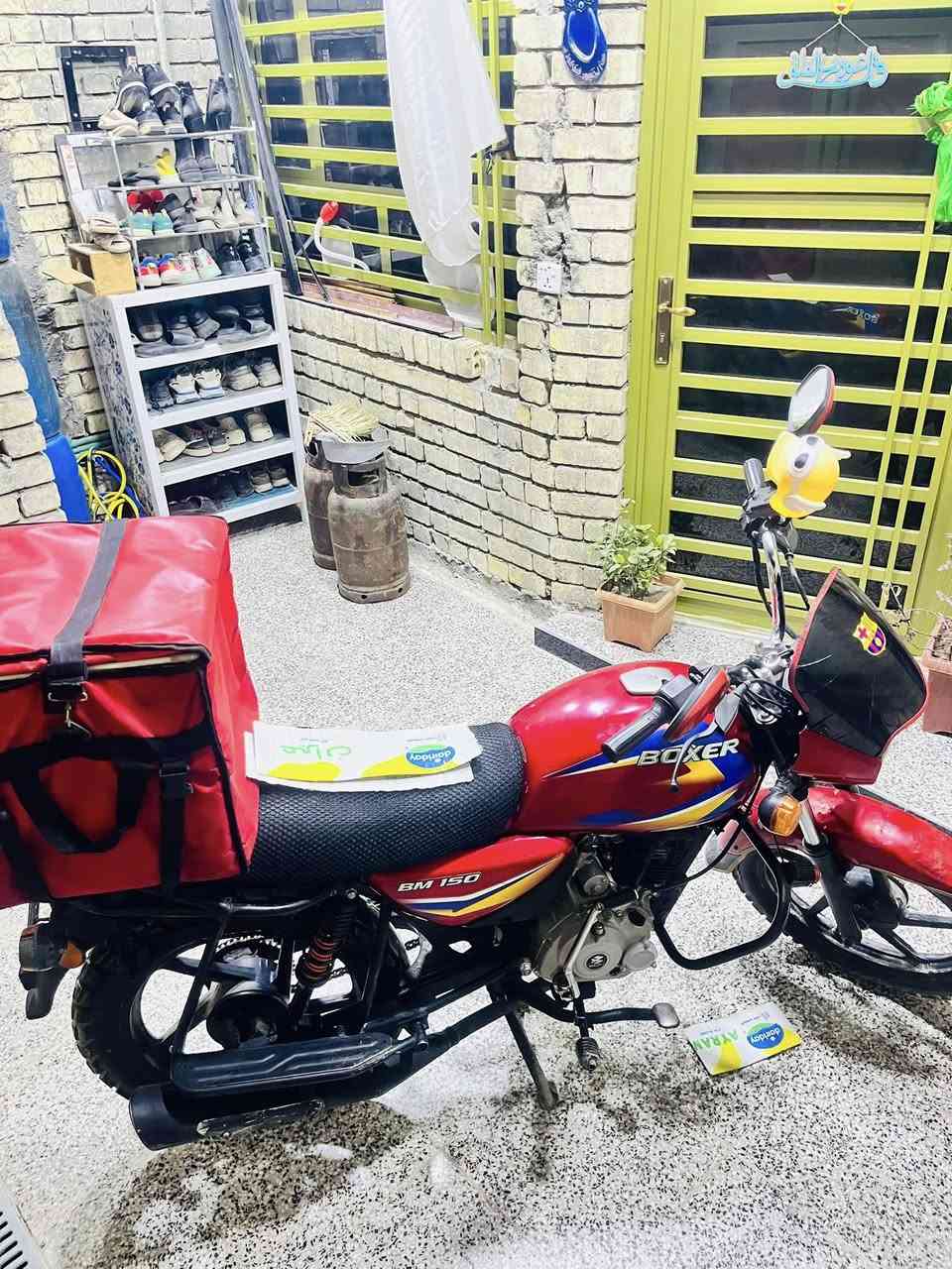 بوكسر موديل 2021 أوراق كامله الدراجه مكفوله من كلشي أي نقص ما بيها فقط جامه بك لايت خلفي وقبق الزنجيل موجود أني فاتحه العنوان بغداد مدينه الصدر ***********
