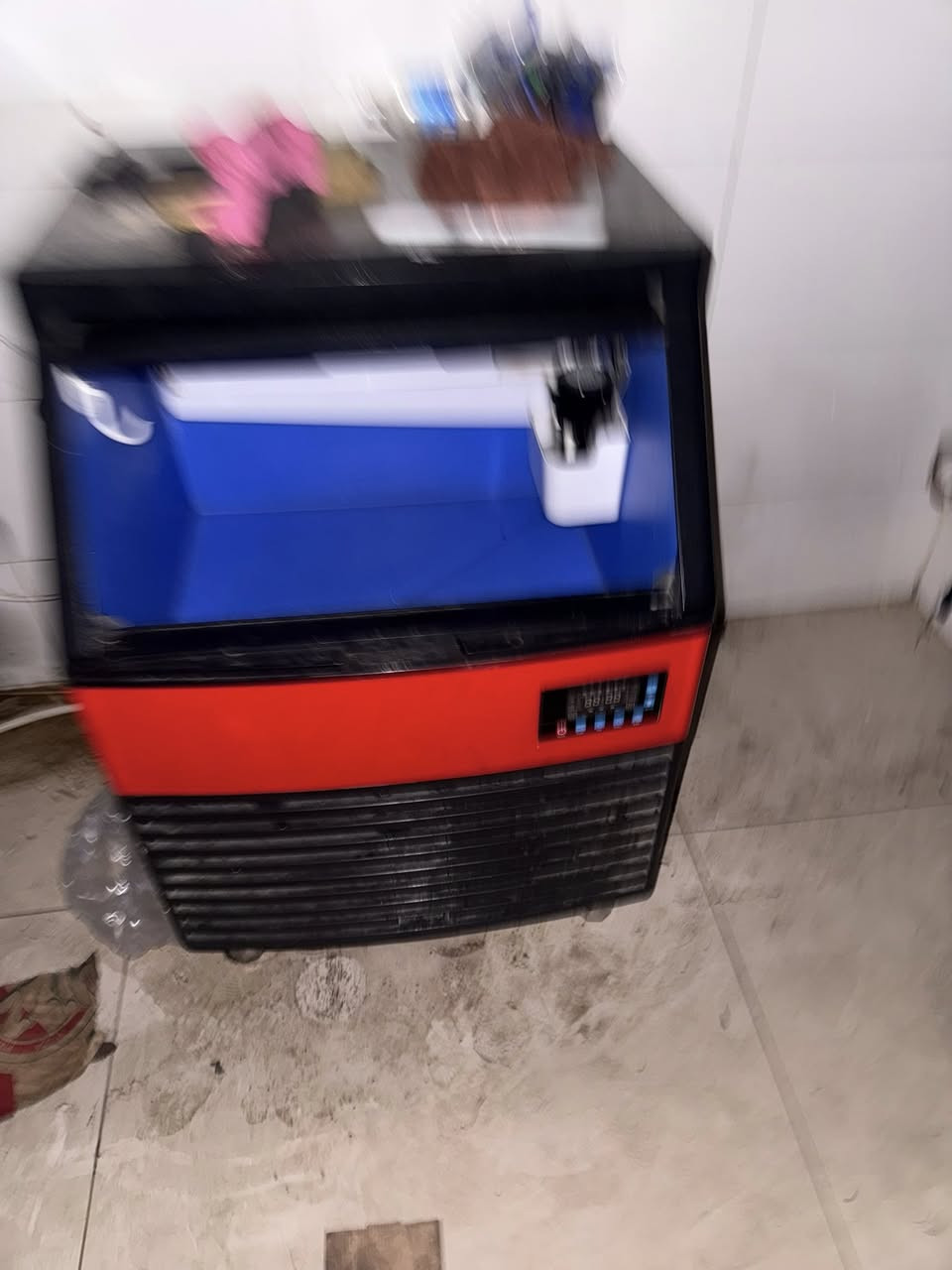 نضافه فول مستخدمات شي غليل ***********
