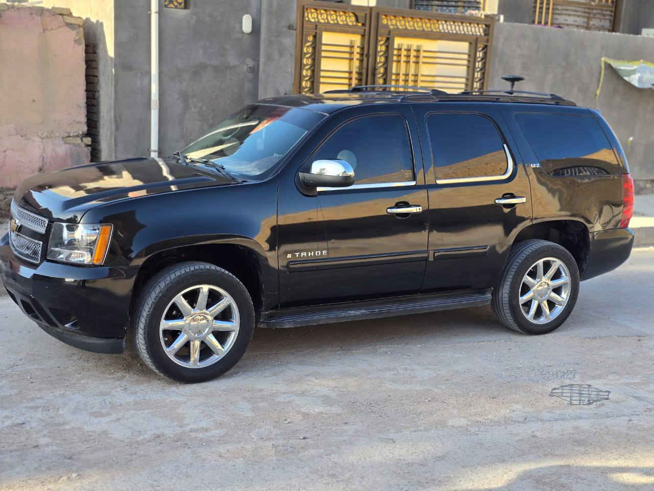 تاهو ادوات 2014 بدون كصه وتتسجل وتترقم مكينه وكير خير من الله السعر 110 وبيهه مجال رقم صاحب السياره *********** ذي قار
