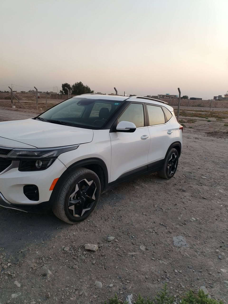 السلام عليكم سلتوز موديل ٢٥ اي اكس مكينه ٢٠٠٠ دوش وارد أمريكا حادثها امامي ماشيه ١٣ الف السعر ١٦٠ وبيها مجال السياره جاهزه رقم بغداد ***********
