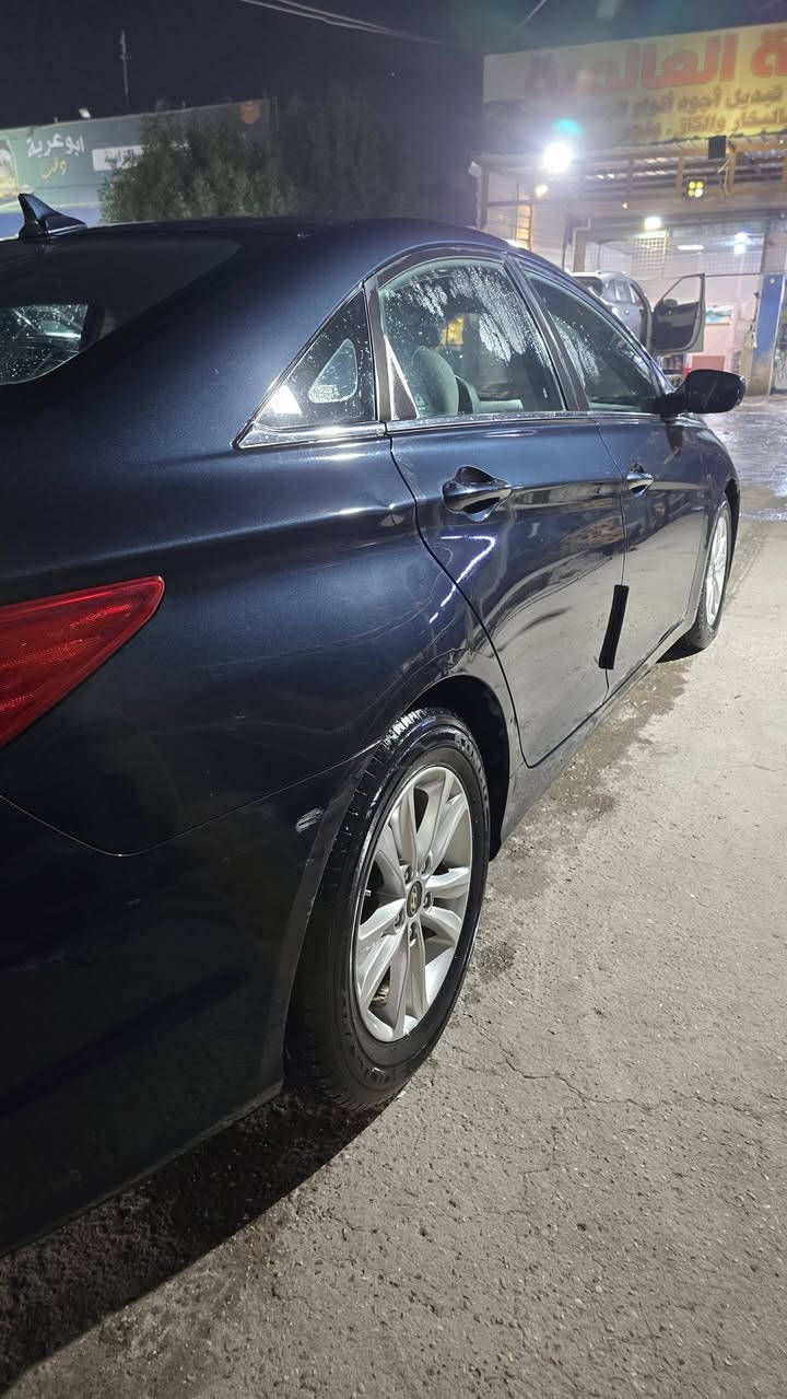 سلام عليكم سوناتا موديل  ۲۰۱۱ وارد امريكي ماشيه ٧٠ الف ميل
بدون حادث ضررها ٤ قطع تخريب سونارها موجود وصور الحادث مرفقة في المنشور دواخلها جديدة السيارة بانزين كله محسن كير مكينة شاصي كفالة معتني بيها نصبتها حلوة السيارة  ونظيفه نقوصات مابيها  حدادية ومشط ستيرن وادامة كلة جديد مكينه ٢٤٠٠ السيارة ترايها كلش حلو وكلش نظيفة للتواصل *********** بي واتساب غير متواجد على الفيس اتصل ونتفاهم ان شاء الله مكان السيارة بغداد
