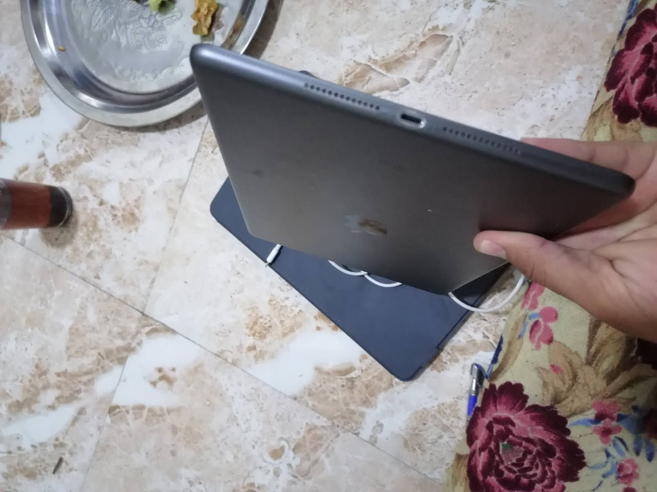 ايباد 9ذاكره 64
وضعه ممتاز كلشي ع فحص بطاريته بالثمانينات بي هاي الفطور ما مأثره ع لمس تفحص وتلعب بي وبالي يعجبك مكاني فلوجه او بغداد حي الجامعة

***********
