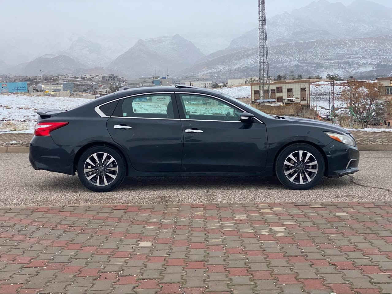 السلام عليكم
للبيع نيسان التيما موديل 2017
رقم اربيل مميز بسمي
سعر  125 ورقه بيها مجال لطيبين
رقم سنويه وفحص وهزه كلو جديد 
تحويل وكاله تريد بشرط
مكينه وكير وتبريد كله بشرط وين ماتريد افحص
محرك 2500 المرغوب اربعه سلندر
مواصفات SV فول فول 
بصمه 
ابواب بصمه 
صندوق بصمه
ردادات امامي خلفي جانبي كلو شغال
تحديد سرعه
سلايت فتحه
تبريد مركزي قطعتين
تشغيل عن بعد
شاشه وكاميرا
وبعد بيها مواصفات
سيارا بيها بابين نفر صبغ بدون دواخل بجم خلف كبس شرط رقم شاصي موجود مع صور شوف حادثها يطلع 
ارباكات ما طاك كله سليمه 
سيارا احلى من صور سيارا نظيفه ما بيها مصرف
حجر كزوز بشرط
هاتف اسيا ***********
هاتف كورك *********** واتساب
هاتف كورك *********** واتساب
عنوان سياره قضاء عقرة بعيده عن اربيل وموصل ساعه دهوك, العراق
