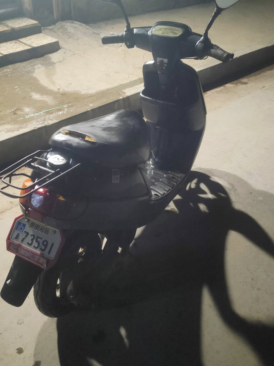 السلام عليكم
ماطور بوتين للبيع 
 شاصي شرط ويرمينه شغاله كلها سلف شغال يدير بس باتري ضعيف يعوزه باتري تحريكه ومعدل يكمز من جواك الماطور جاهز ربع ماتصرف عليه السعر 200وبي مجال مكاني حي صدام الاستفسار 

***********
***********
