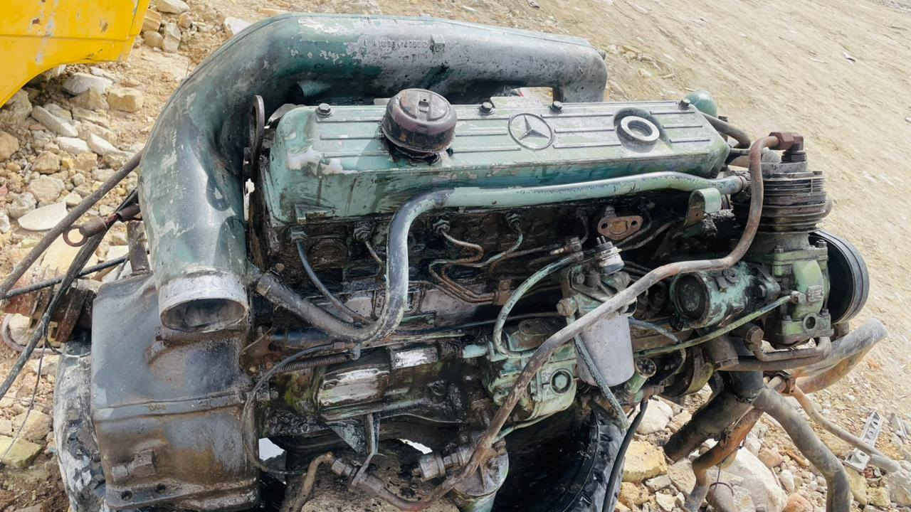 السلام عليكم محرك ابوردين 82 واكسن 8طن صاج للبيع باقي التفاصيل عل هاذه الرقم *********** ابو علي
