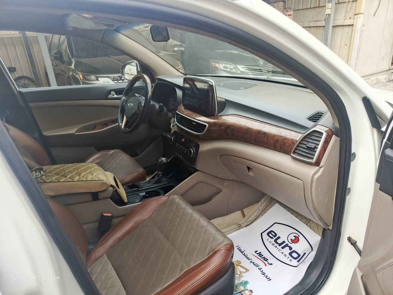 السلام عليكم
توسان 2020 وارد خليجي فقط البنيد صبغ

مواصفات خليجي (فول ماعدا البانوراما وكشنات الجلد)

• ماشيه 140الف كيلو

• بصمة تشغيل وبصمة ابواب

• لايت امامي لد 5 عدسات

لايت خلفي لد

شاشه كبيره تدعم كاربلاي واندرويد اوتو

• حساسات امامي خلفي

• كامره خلفيه

•كشنات جلد

مكان السياره  بغداد كراده مريم

الهاتف ***********
