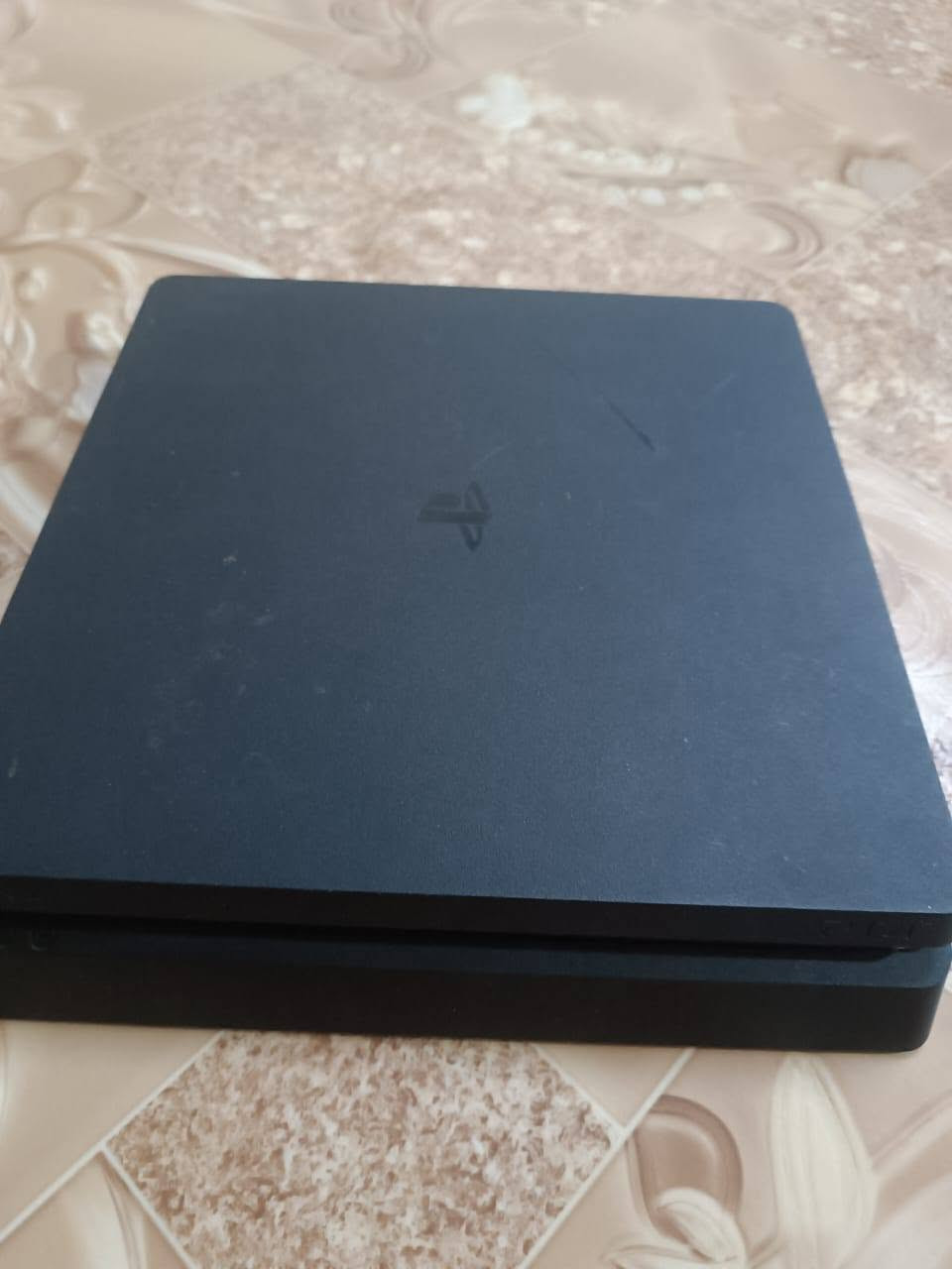 السلام عليكم
Ps4 slim
بلي فور سلم ذاكرته واحد تيرا 
لوك ستكير جهاز جديد على ايدي شتريته يعني مو باله الله شاهد
ويا يدتين وقرصين gta ومورتل كومبات 
جهاز مكفول من اي عطل لو خلل كامل ملحقات عدا الكارتون ومامفتوح تكدر تاخذه تفحصه عد اي ابو محل لا مخلوع ولا مفتوح ولا ملعوب بي 
رجاءً الي مو شراي لا يتصل ولا يخابر متواجد واتساب وماسنجر *********** 
بلنسبه للسعر ماعرف اسعارهن بس مابيع اقل من سوك 
مكاني البصرة الجبيلة
