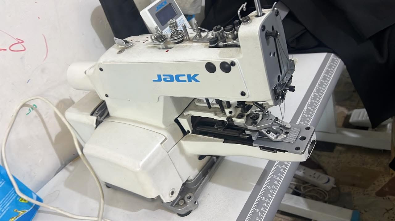 سيت الگ ودكم ( جاك الاصلي )

استخدام قليل جداً 
نظافه ٩٩ بالميه 

للاستفسار واتساب على الرقم ***********
