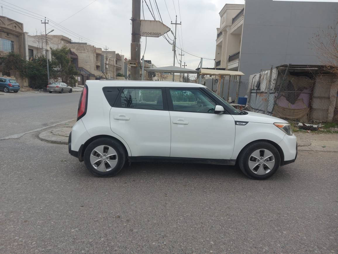 كباسؤل موديل 2016 رةنك سبى 66هةزار رؤيشتية 5بارجةى سبوغى امريكاى هةية بةس بةمبى ليدراية .رقم سليمانية سيارةكة لةهةوليرة .نرخى .99$ مةجالةكى كةم .ت   ***********  
كيا سؤل موديل 2016 ماشية 66الف بية 5قطعة سبوغ أمريكا بدون دواخل رقم سليماني. مكان سيارة اربيل سعر 99$.ت.*********** أربيل, العراق
