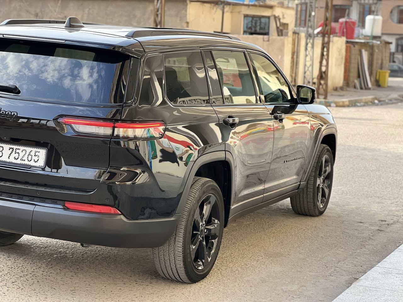 جيب گراند شيروكي موديل 2023

وارد امريكي حادث صطحي جاملغ ايمن وبنيد فقط الباقي كفالة من الشخط
ماشية 18 الف كيلو 
فول مواصفات
 فتحة
رادار امامي 
نقاط عمياء 
حساسات امامي خلفي 
كشنات كهرباء 
كشنات تتفئة 
استيرن تتفئة
شاحن وايرليس
تحديد مسار 
وباقي الموصفات المعروفة 
رقم بصرة دولي باسمي مستعد للتحويل
مكينة 6V 3600
جاهز من كل النواحي مكينة كير كهربائيات حدادية 
للتواصل ***********
غير متفرغ للرد على الرسائل 
السعر 285
