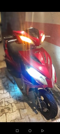 دراجة جامبو • سلف • كهربائيات