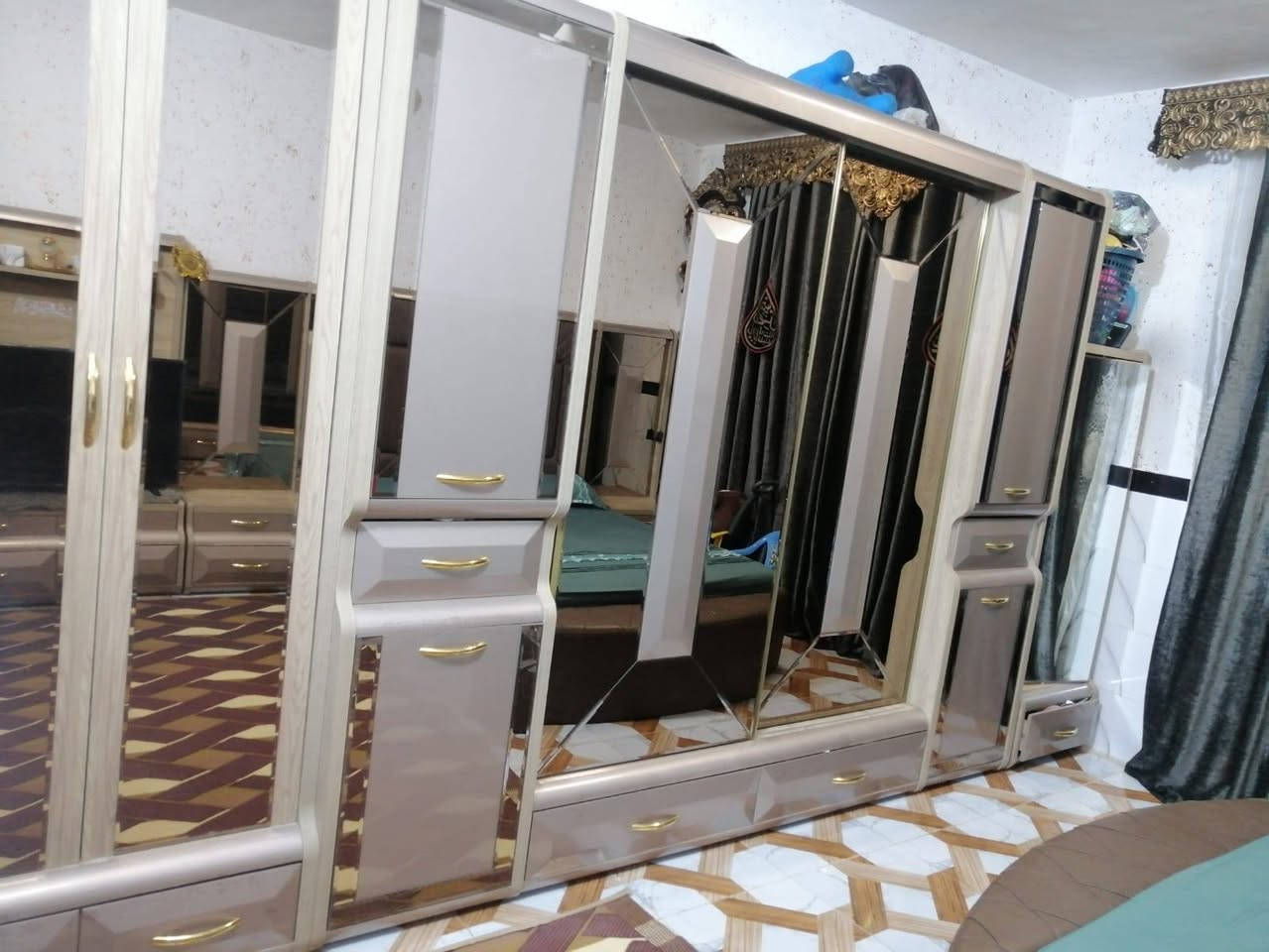 السلام عليكم غرفه للبيع اخو الجديد سعره1250 وبي مجال


**إذا كنت صاحب هذا الإعلان وتريد حذفه لأي سبب، رجاءا أرسل رسالة إلى الدعم الفني**