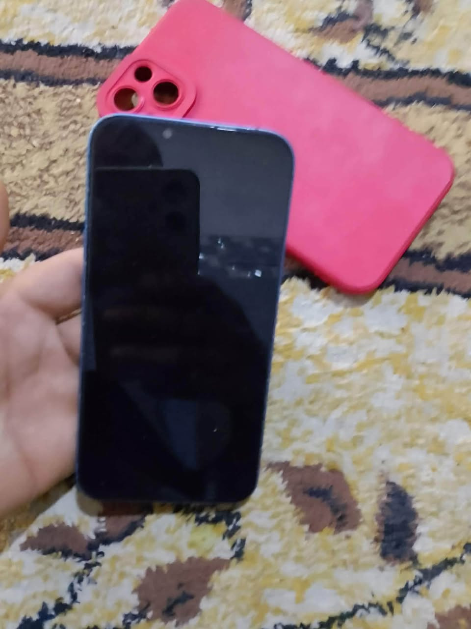 السلام عليكم
* ايفون 📲13عادي دبل خط 

* بطاريه 73

* ذاكره ٢٥٦

* شرق اوسط عربي 

* ماستر AAA

* نموذج m 

*جهاز نضيف مفتوح مبدل بي شاصي فقط 

* السعر / خاص

* للتوصل / ***********بي واتساب
