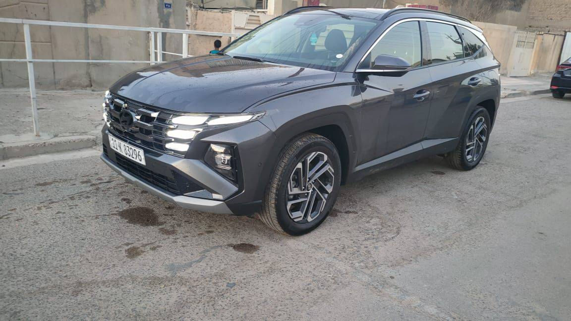 توسان  هايبرد 2025 فول مواصفات صور الحادث مرفق بصور مواصفات فول الفول جديده السياره   عروضه 215 وبيه مجال عنوان البلديات ***********
