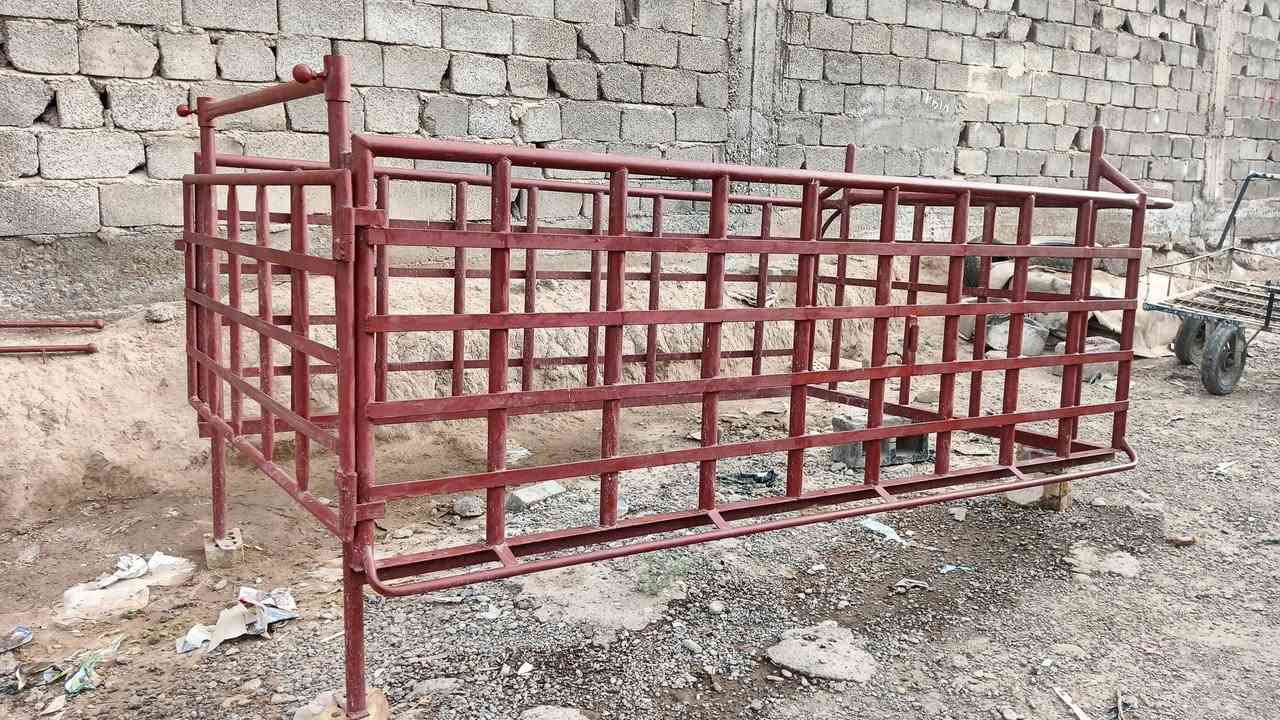 سلام عليكم البيع محجر تفصال جديد
سبعه جنكال مع بواري صفاحيات
السعر اتصل ***********
