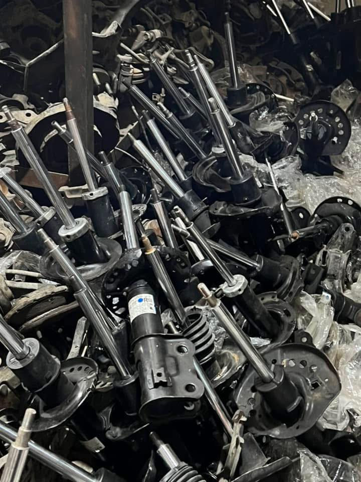 يا الله اللهم صلي على محمد وال محمد 
يتوفر قطع غيار السيارات الكوريا 
من موديل ٢٠٠٨الى ٢٠٢٥
صدر عام كوري 
جديد ومستعمل 
جملة و مفرد 
***********
العنوان بغداد الطالبية 
يتوفر توصيل لجميع المحافضات 
وب انسب الأسعار وأجود الأنواع
