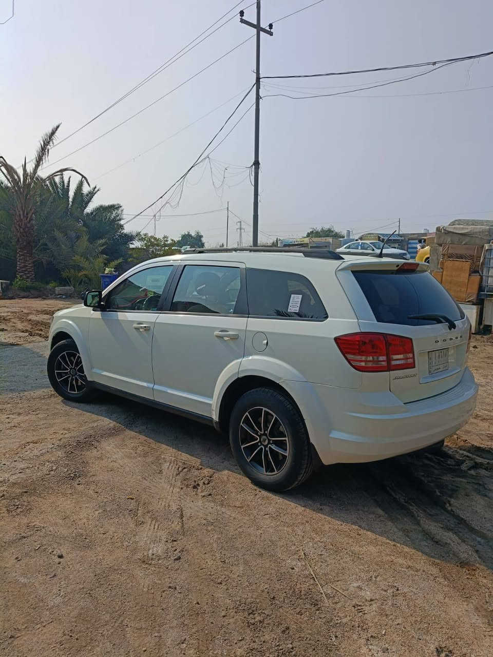 السلام عليكم جورني 18للبيع محرك 2400ماشيه72شاشه كبيره كامرا دواران حساسات خلفيه  امامية راديتر 3 سروات زنون عالي ناصي اطارات جديده حداديه نظيفة تبريد قطعه واحده الارضيه جلد سعر 133  ***********مكان ناصرية
