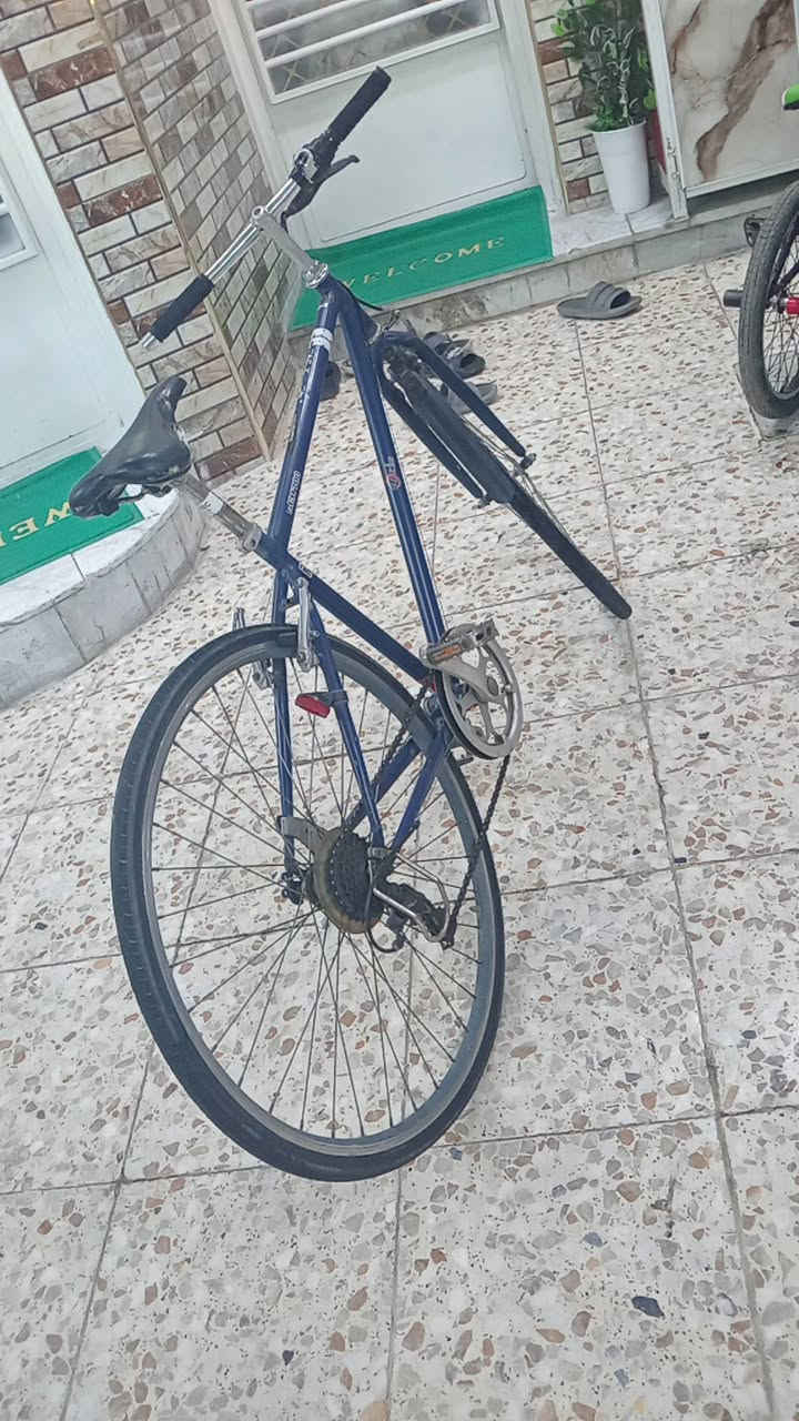 بايسكل s700 للبيع سعر 125 وبي مجال للشراية نضافة 80/100 مستعمل قليل باسكل امريكي ❤️‍🩹  للتواصل رقم ***********
