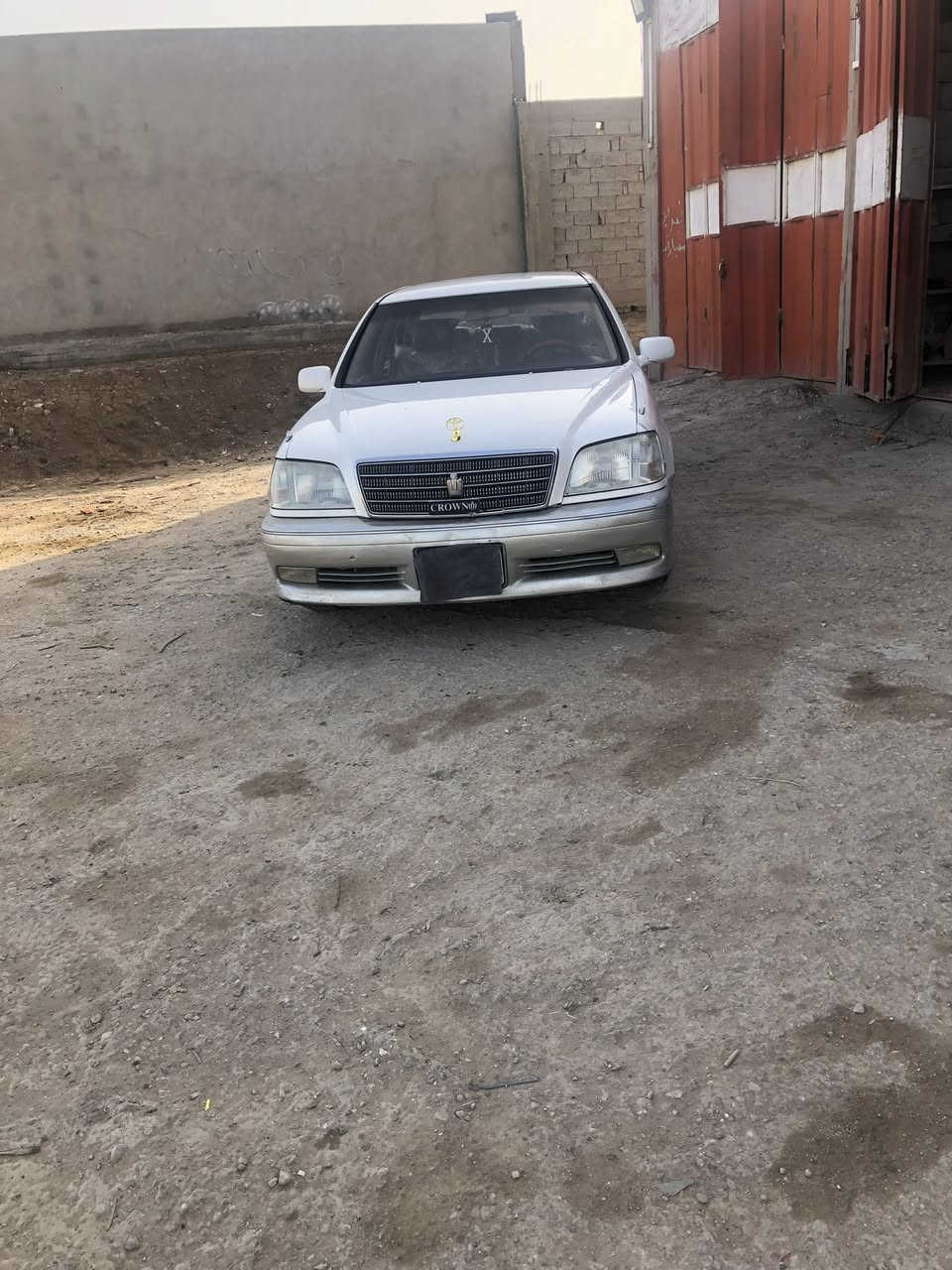 ملكه كارتون جاهزه للخير مكينه وكير وتخم تاير وتبريد سياره تحويرت نجف دكمتين متومه وجاهز نكليزي سنويه ل٢٨مكان سياره شطره سعر (٣٢)   ***********
