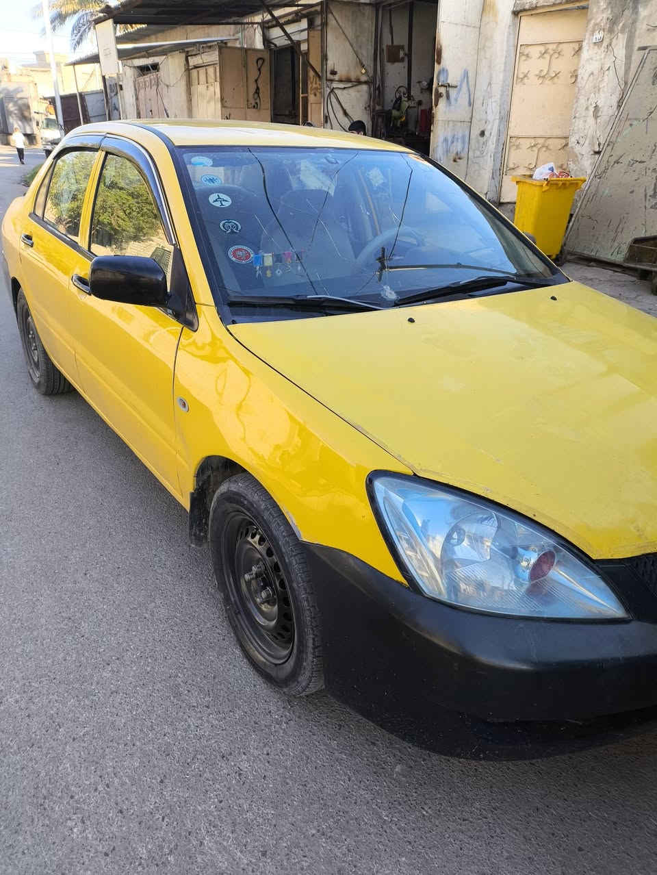 السلام عليكم من رخصه الادمن الانسر موديل 10 جملق صفحت سكن تبديل فقط بدون دواخل وهلات على كدهن صبغ بشرط مكينه بيها تنقيص تبريد شغال صدر جديد مامي خلفي رقمها بغداد دولي سعرها 63 / ***********
