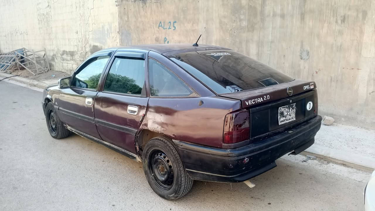 ئۆپل ڤکترا مکینە 20گیر ئوتوماتیک گیرو مەکینە بەشەرت جام کارەبای  کیج بەنزین و حەمام وفرەکرنیک و کارەبایەتی بەشەرت سەنەویکی لەگەلە مالی مەدەنی هەتا مردن بەشەرت نرخی 15کەمیک مەجال ***********
***********
