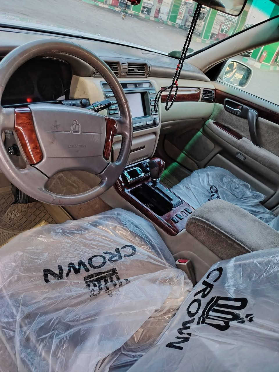 أبيع جوه السوگ للبيع ملكه ادوات ادوات 3دكم كصه جنطه فقط والباقي كفاله برغي واحد ماناقصه مال جناي تخم تاير جديد حداديه 100/100 كير محرك مكفولات المكان الحله قضاء القاسم السعر 33وبيه مجال ***********
