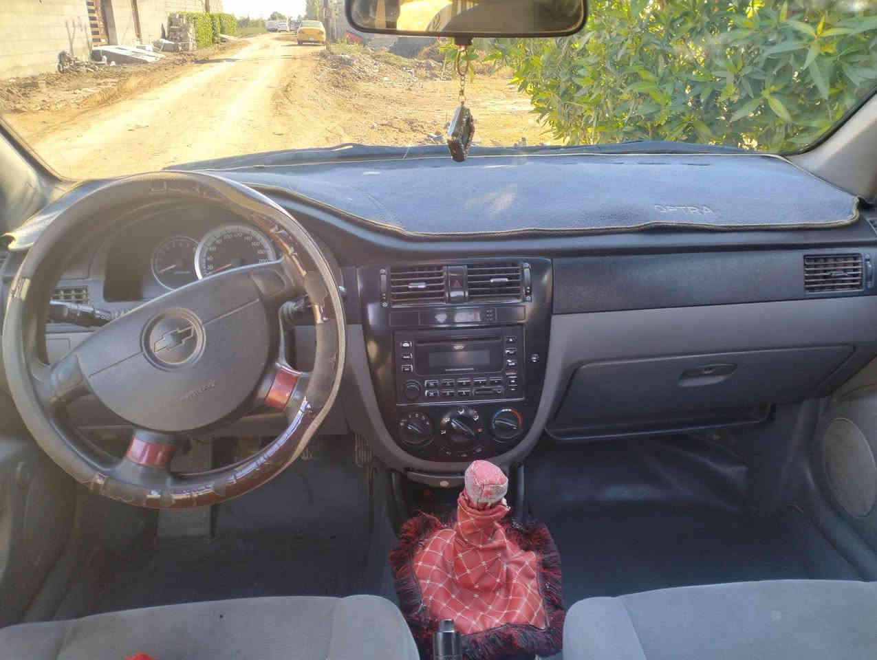 سلام عليكم اوبترا 2005 سنويه جديده مشروع وطني تحويل مباشر رقم بغداد كير مكفول ومحرك  بي  تنقيص بسيط و باتري  جديد حدادية امامية جديدة حدادية الخلفية خير من الله سيارة  ناعمة كهربائيات كلها شغاله تخم تاير جديد سعر 52 وبيها مجال للشراي عنواني ديالى الخالص نهاية شارع الجنسية. 
(بيع مستعجل)
للتواصل ***********.
