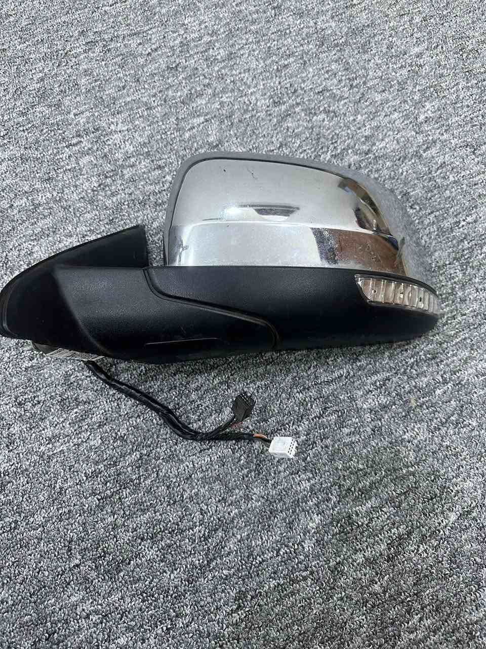 السلام عليكم مرايه جانبيه جيب كامله نيكل وأشاره وهيتر نظيفه جدا اصلي تفصيخ استفسار *********** توصيل متوفر
