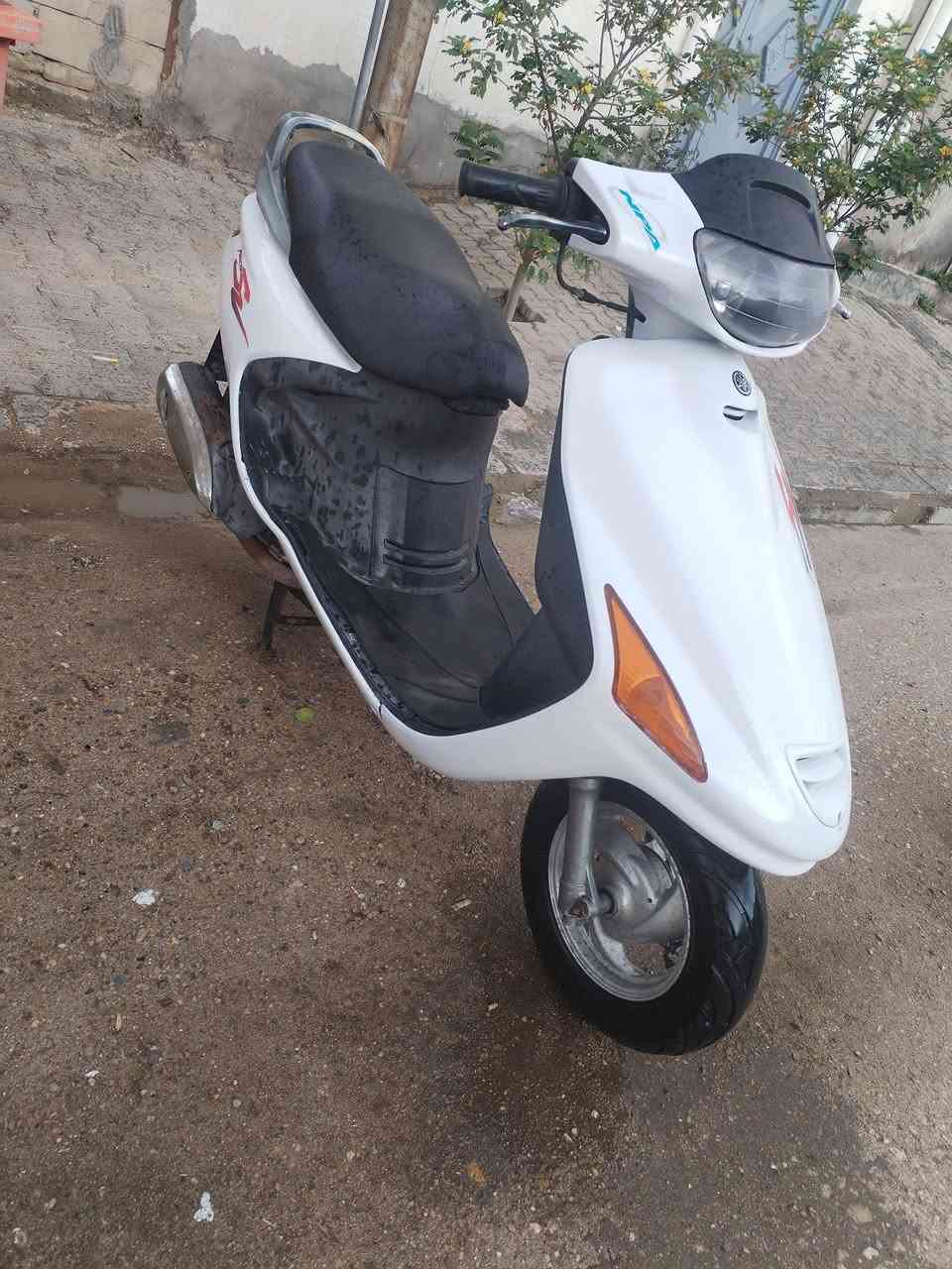 سلام عليكم دراجه فراشه نظيفه ما مفتوح.دراجه كلها ختم واحد..كهربائياتها كلها شغاله.550 وبيها مجال.مكان نجف.الرقم.***********
