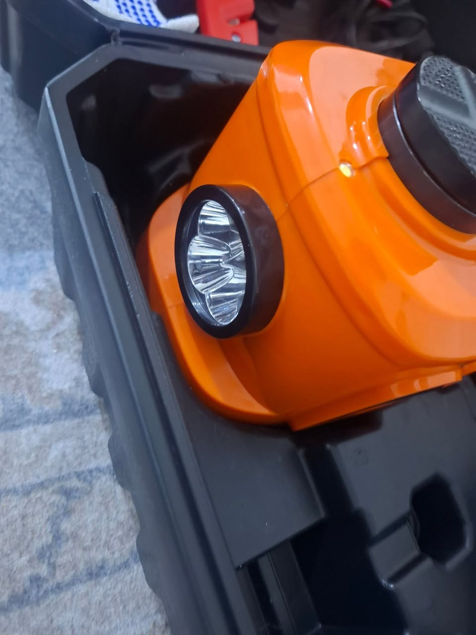 السلام عليكم جك هيدرلوكيني على جداحة او باتري سيارة و٣في ١ هم جك وهم منفاخ وهم لايت يم اعلى سعر وبلعافية الي تخدمة يدفع سعر لحد يكتبلي بيش


**إذا كنت صاحب هذا الإعلان وتريد حذفه لأي سبب، رجاءا أرسل رسالة إلى الدعم الفني**