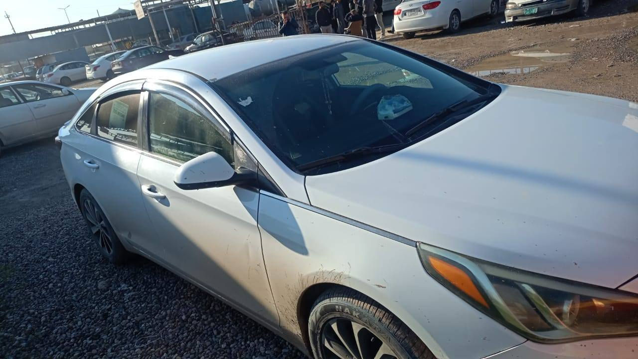 سلام عليكم
سياره هونداي سوناتا للبيع ثلاثه مودات للقياده محرك GDI 2400 قطعتين صبغ كير ومحرك بشرط رقم دهوك شرط الوكالة والتحويل 135 وبيها مجال لطيبين
***********
