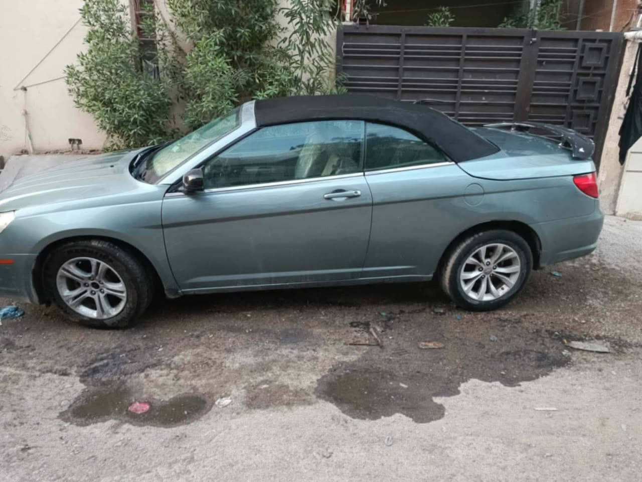 السلام عليكم سياره كلايزر للبيع موديل 2009 كشف رياضي تك باب مصبوغه حزام جماليه فقط كير محرك مكفول رقم انبار مشروع وطني عنوان السياره بغداد السعر 65$ وبيه مجال


**إذا كنت صاحب هذا الإعلان وتريد حذفه لأي سبب، رجاءا أرسل رسالة إلى الدعم الفني**