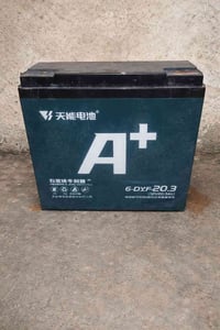 ٤ بطاريات • مستخدمات ٤ أشهر • شرط الفحص