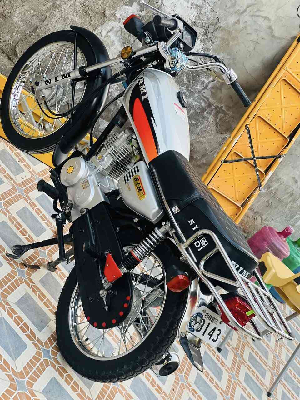 سلام عليكم  للبيع نامه متياز باب أول مو ثاني  موديل ٢٦ دراجه مكفوله من كلشي  ما صال هه شهر من طالعه منل وكيل ونايمه بل بيت ودراجه متعوب علي هه  وكلش مرتبه مكاني حله سياحي ول سعر  ٧٥٠وبي هه مجال شي قليل


**إذا كنت صاحب هذا الإعلان وتريد حذفه لأي سبب، رجاءا أرسل رسالة إلى الدعم الفني**