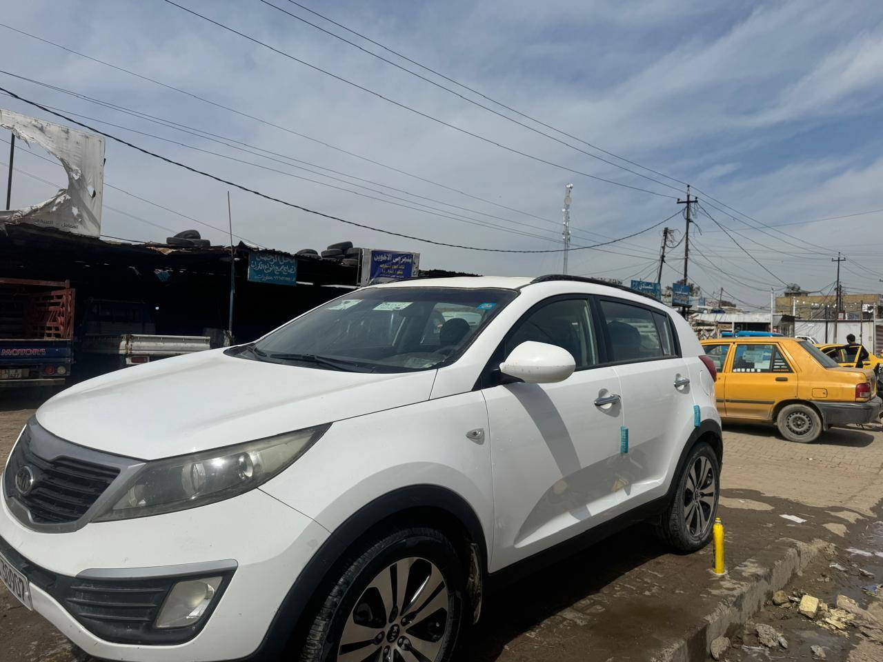 سلام عليكم سبورتاج 2011 خليجي سونار مرفق بل منشور سياره جديده مواصفات بيزك المعروفه رقم بغداد الدولي سنويه جديده ***********
***********
***********
رقم صاحب السيارة
سعر 148 وبيه مجال ماكو هيج نظافه بهيج سعر ونظافة
