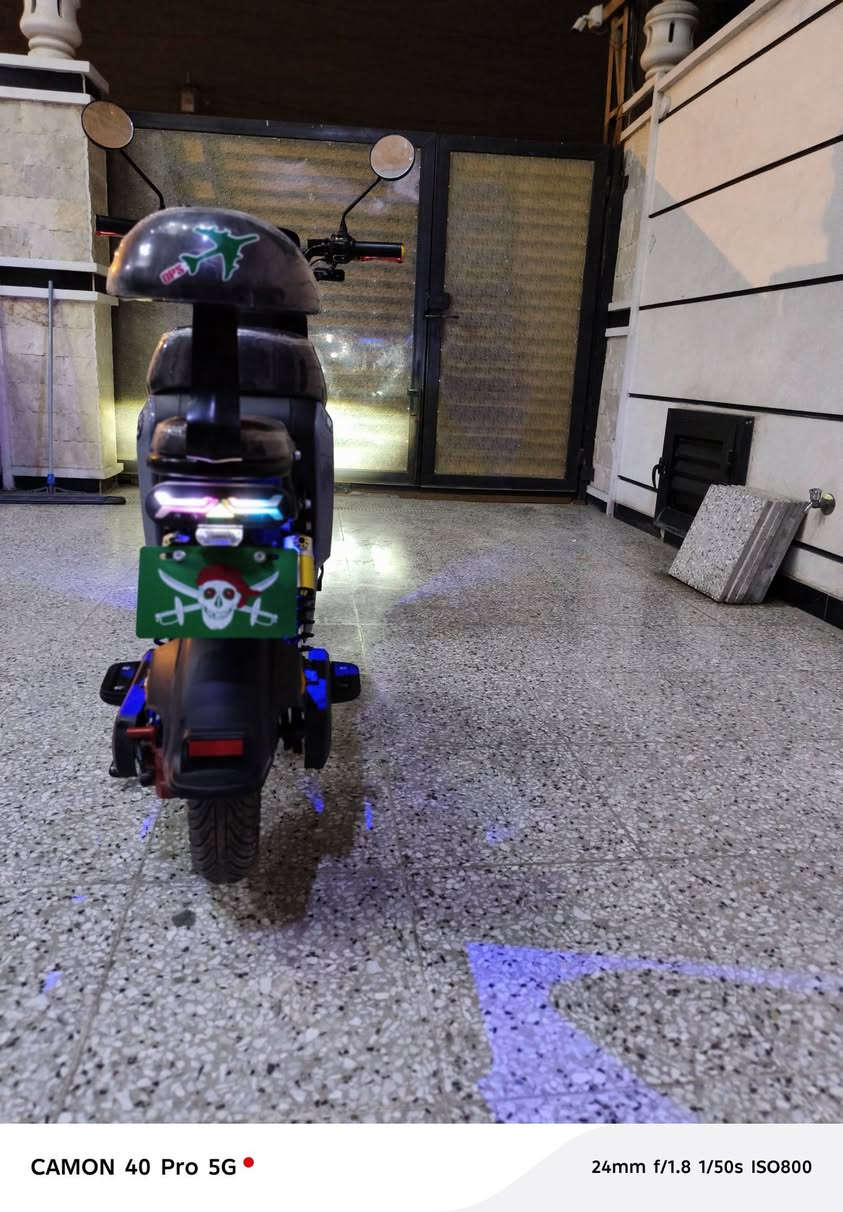 دراجة R9 فول مواصفات استعمال شهر أي عطل مابيهة
مواصفاتهة
1 الايت عالي ناصي رجال
2 دبل إشارة
3 بك
4 اشاير يمنة ويسرة
5 نظام البارك P
6 وسعر ٥٥٠ بيهة مجال قليل 
الاستفسار على هاذا الرقم ***********
