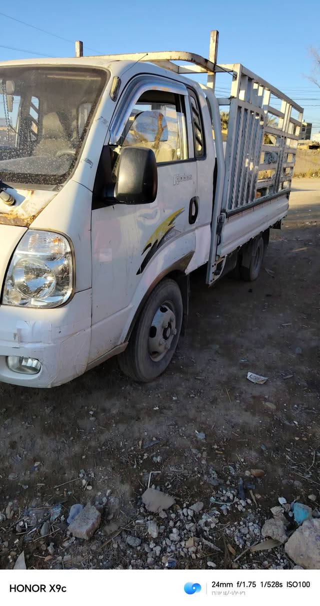 السلام عليكم فحل 2009 سنويه بأسمي لل 27 شاصي كفاله تخم تاير تاير بلادي 13 محرك بي تبخير كل أسبوع ينقص نص ربع مابي غير الطخه البل بجم الغد صدر 60 ٪بل ميه السعر 103 وبي مجال مكاني بغداد رقم الهاتف ***********  ***********
