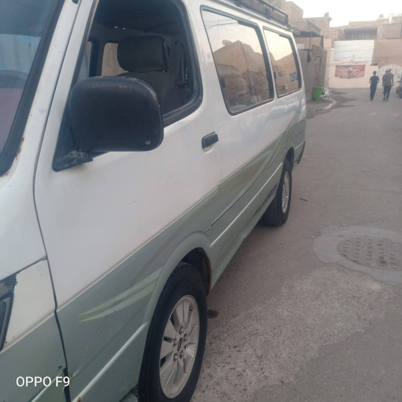 سلام عليكم جنبي موديل 10تفاصيل سيارة يم صاحبة اني مكلف بل نشر سعرة 52 عنوان مدينة الصدر
***********
