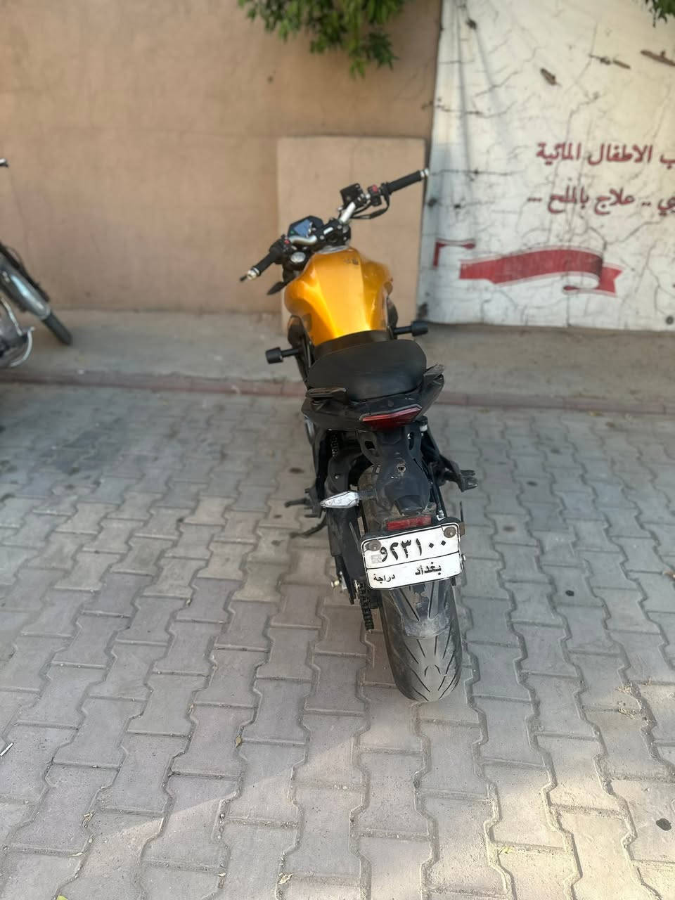 دراجة بنلي 302 
مرقم بغداد موديل 21
ماشية 30 الف
دراجة مابيهه اي نقص تحويل ثاني يوم 
سعر 3مليون و 800 الف وبيهه مجال للشراي
مكاني البياع
شراي اتصل 
***********
