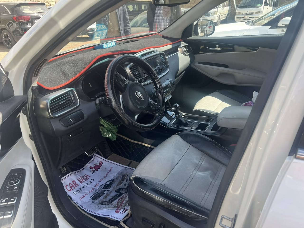 كيا سورنتو 2016 للبيع

السعر / 200 وبيها مجال

الضرر / بعض البوارد + صبغ باب وجاملغ امامي ( جهة الصدر ) 
موضح كلشي بالسونار

- الكير مفتوح 

المواصفات /
-محرك ٦ سلندر ٣٥٠٠
- ٧ راكب
- بانوراما 
- زراك لايت 
 - ٣ قطع تبريد 
- كشنات جلد + كشنات تدفئة تبريد + كشنات الامامية كهرباء 
- بردات خلفية 
وباقي المواصفات المعروفة للسيارة

مكان السيارة / بغداد - حي الاعلام

للاستفسار / *********** 

ملاحظة / السيارة يرادلها بوليش وحمام داخلي فقط
