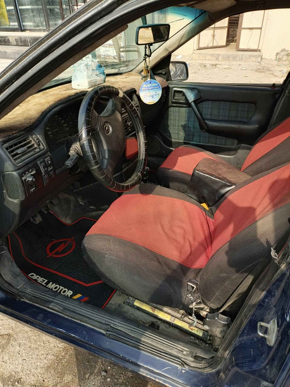 فكترا 1991 بدون صبغ بدون ضرر بيها ملاحضات بسيطة
شرط الوكالة والتحويل 
السعر 48 وبيها مجال 
‏‪***********‬‏
