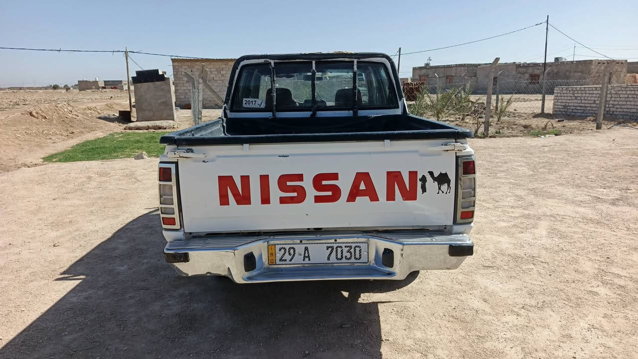 سلام عليكم نيسان للبيع موديل 2013 مكان النجف 
للستفسار الاتصال على الرقم
***********
