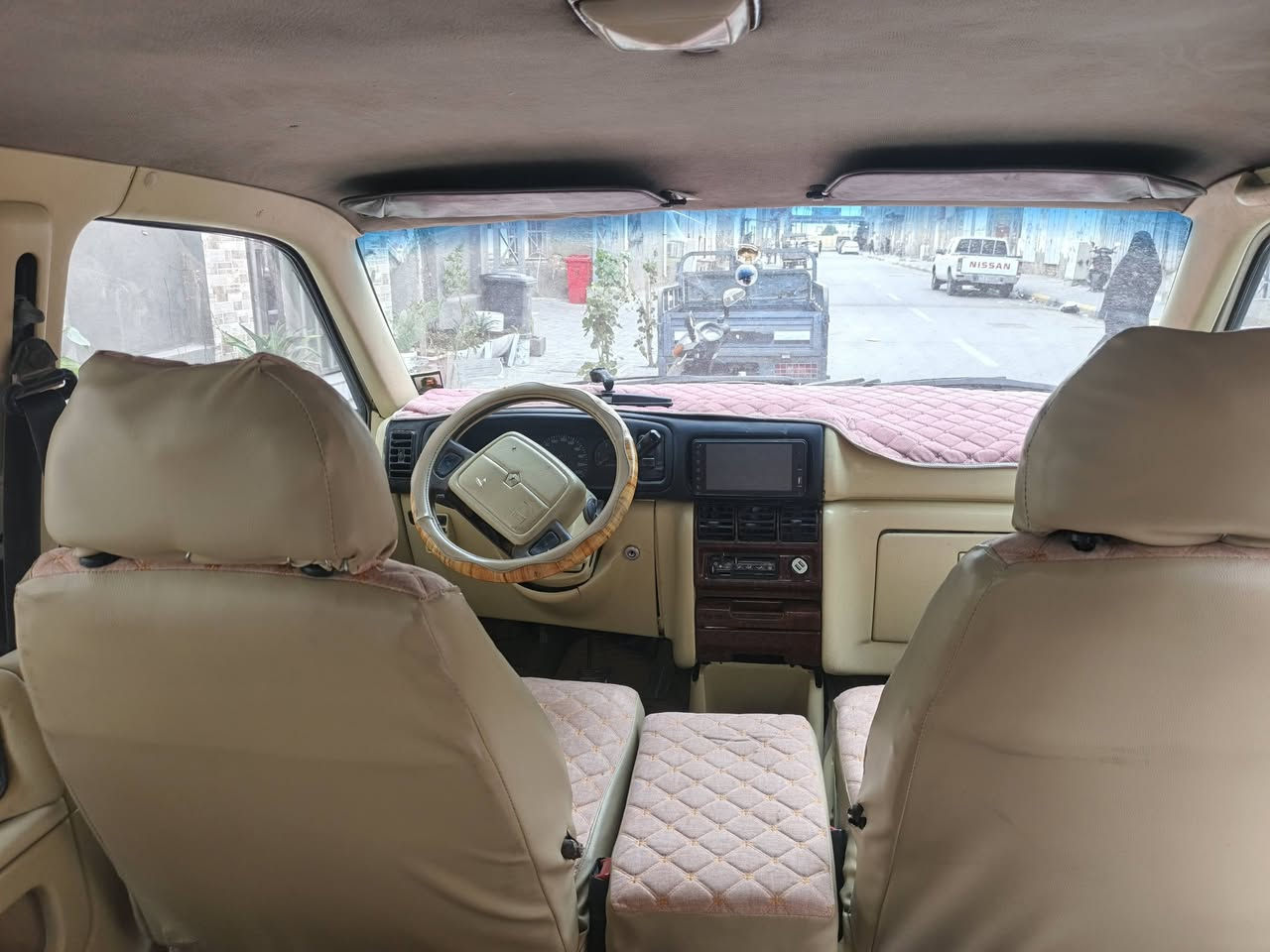 دوج كلايسر مديل ٩٤محرك كامري رقم واسط سيارة جاهره السعر ٤٢ مكان السيارة كوت الاستفسار ***********
