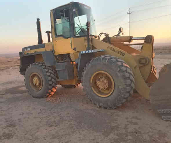 کوماتسو WA270
مودیل 1998
رقم و سنوی دهوک 
لیڤر واحد 
الشفل کلش نضیف و مابي نقص
مكینة و كیر و اكسلات كلها شرت
سعر 150$ 
الی یرید یراسلنی هاذا رقمی vaiber & whats app
***********
