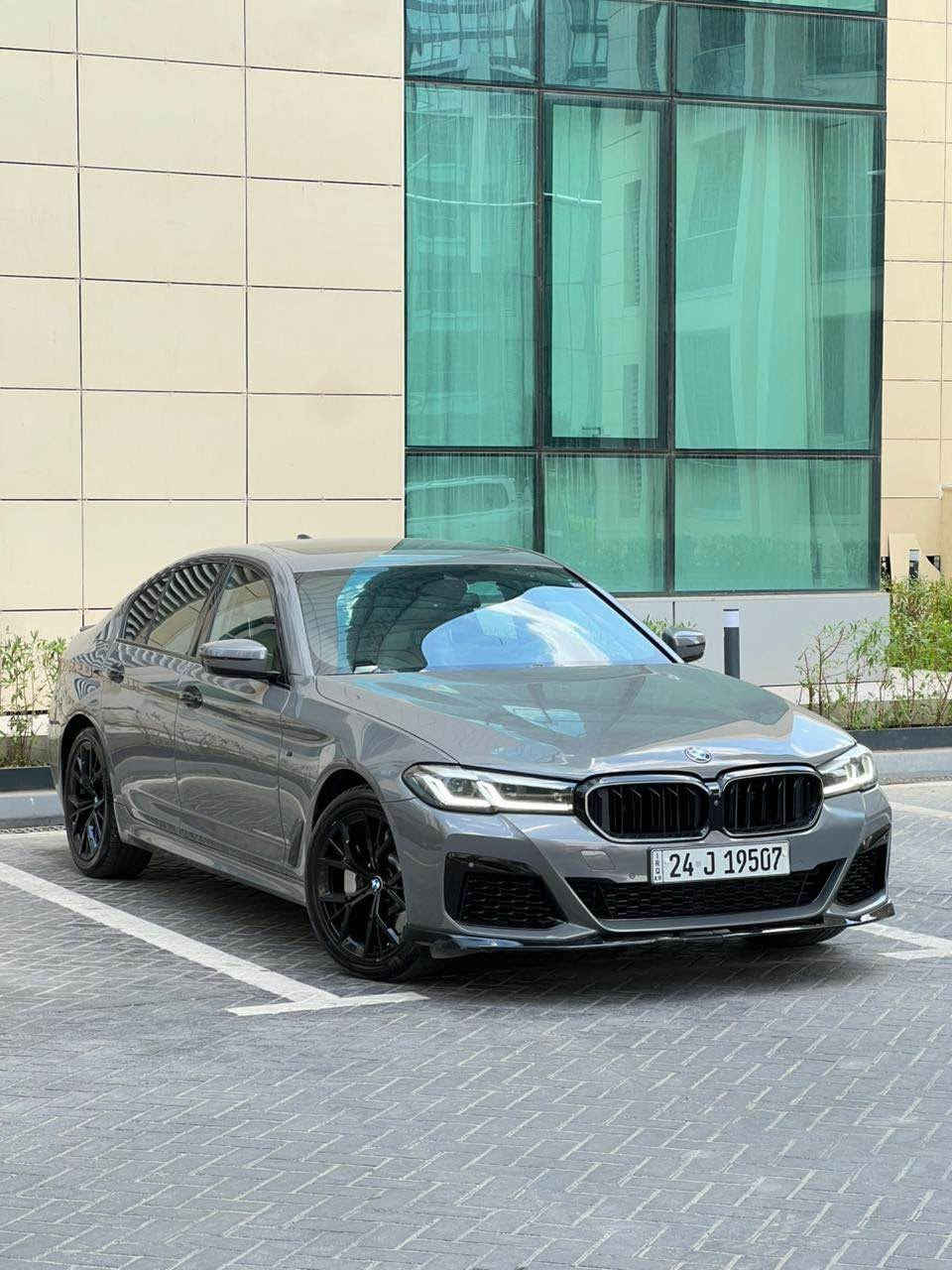 سيارة BMW530 موديل2021 كلين بدون دعم بدون صبغ فيها فقط اصبع واحد تعديل مو شبر اصبع فقط 
فول مواصفات داتا شو
السعر310 ورقة و بيها مجال بسيط دهوك, العراق


**إذا كنت صاحب هذا الإعلان وتريد حذفه لأي سبب، رجاءا أرسل رسالة إلى الدعم الفني**