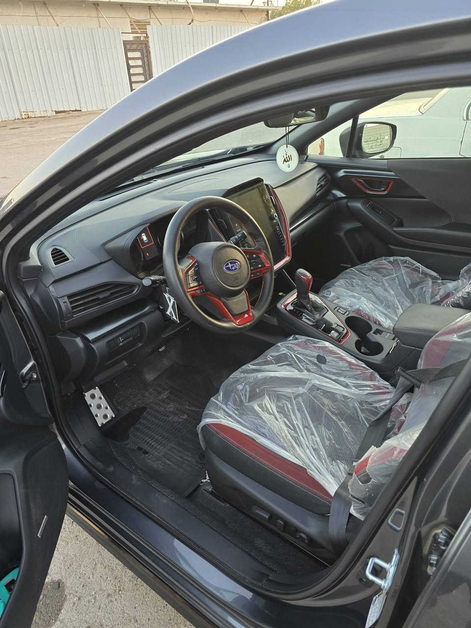سلام عليكم سوبارو امبريزه موديل 24RS
محرك 2500 
ماشيه 30الف كيلو
حادثها واضح بلصور وبيها تعديل ابدايه لشاصي شي بصيط ولمكينه وجها مفتوح بسبب كسر بصيط وملحوم نفسه بلادي
لسياره خير من الله  ادوانز ابد مابيها
سعرها ١٣٠وبيها مجال 
مكان لسياره بغداد لبياع 
***********
