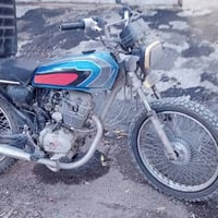 للبيع ايراني خمسه كير مكينه نضيفه وشغاله بس ابيع كوم حديد سعر 350وبي م...