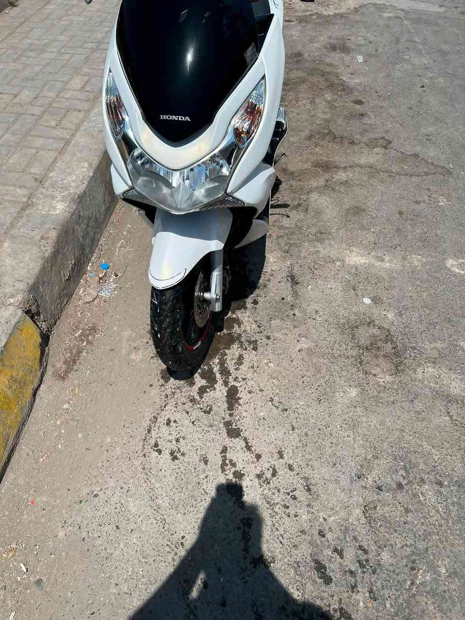 سلام عليكم جيل اول PCXللبيع مكفوله كفاله عامه كفر ومكينه دراجه جديده بمعنه الكلمه تجي وتشوف بعينك دشبول الكتروني ماشيه 31تدفئه ياباني السعر 1450مليون واريعميه وخمسين بيها مجال بسيط رقمي *********** مكاني مدينه الصدر
