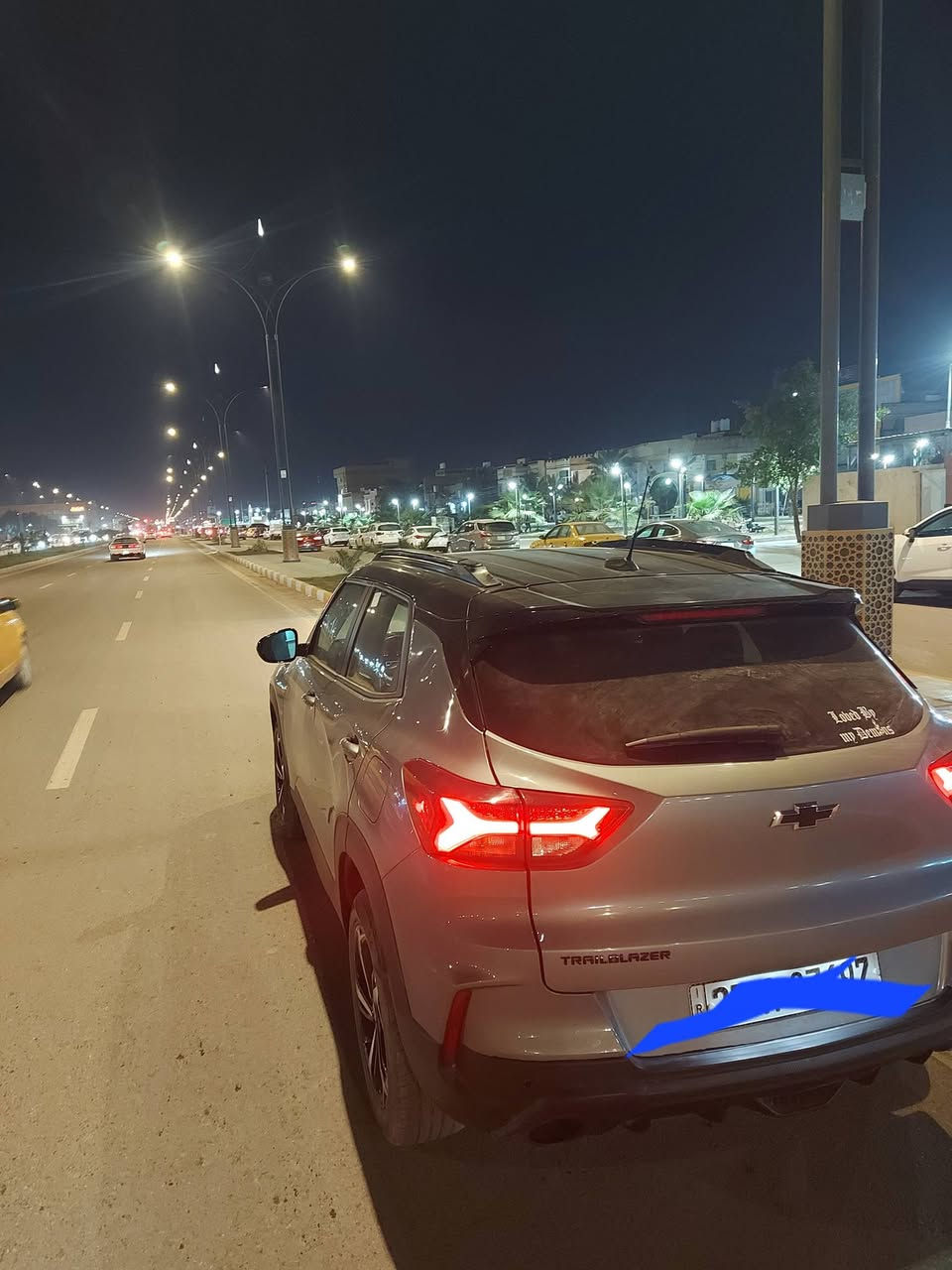 تيرل بلايزر 2023 (RS) مرقم ذي قار
حادث موضح بالصور
سيارة تجمع الشكل الرياضي ويا الراحة والاعتمادية 💯
محرك 1.3 تيربو اقتصادي وقوي بنفس الوقت، مناسب للمدينة والسفر 🚗
دفع أمامي أو رباعي يطيك ثبات وثقة بالطريق
تصميم RS رياضي بجنوط 18 ولمسات سوداء تخليها تبرز بكل مكان 😎
من ناحية الراحة 👌
❄️ تكييف الكتروني  قوي يبرد بسرعة حتى بحر الصيف
🔥 تدفئة الكتروني ممتازة للشتاء وتوزيع هواء متوازن
🎛️ تحكم إلكتروني بالحرارة لراحة السائق والركاب
🪑 مقاعد مريحة للمشاوير الطويلة
🔇 عزل زين يقلل الضجيج ويخلي القيادة هادئة
🔒 أنظمة أمان متقدمة
✅ سيارة عملية، أنيقة، وتناسب الاستخدام اليومي بكل الفصول

 السعر  120$ مناسبة جدا 

***********
